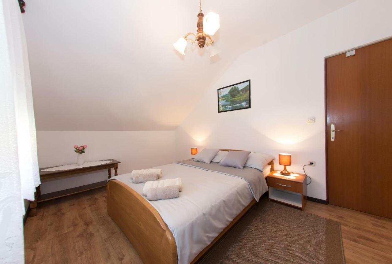 דירות אוטוצאץ Apartman Dubravcic מראה חיצוני תמונה